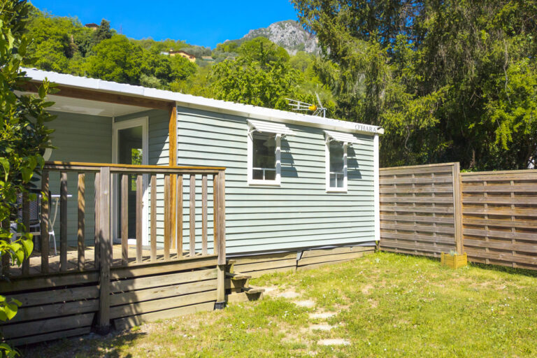 mobil-home Nature avec jardin